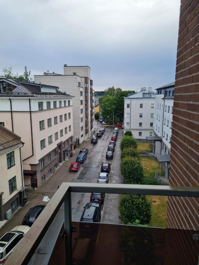 Cozy One Bedroom Apartment In City Center Tallinn Exterior foto